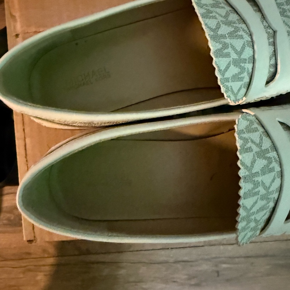 Michael Kors Women's Gray Patterned Flats